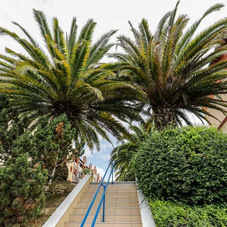 Apartahotel Les Demeures De Borda 4*