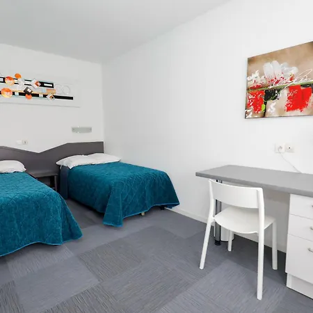 Les Demeures De Borda Apartahotel 4*