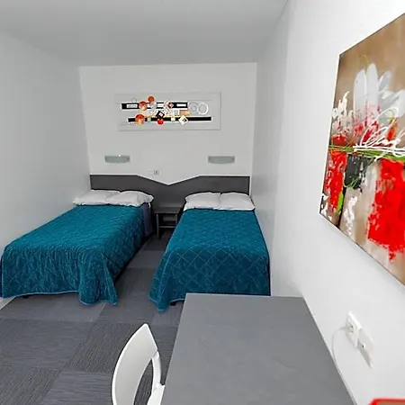 Les Demeures De Borda Aparthotel 4*