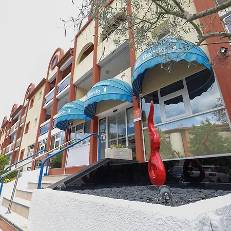 Aparthotel Les Demeures De Borda